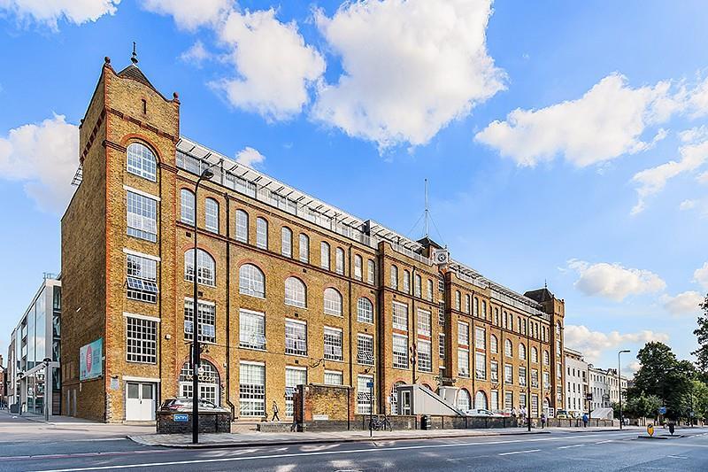 Main image of property: 139 Clapham Road, Stockwell, London SW9