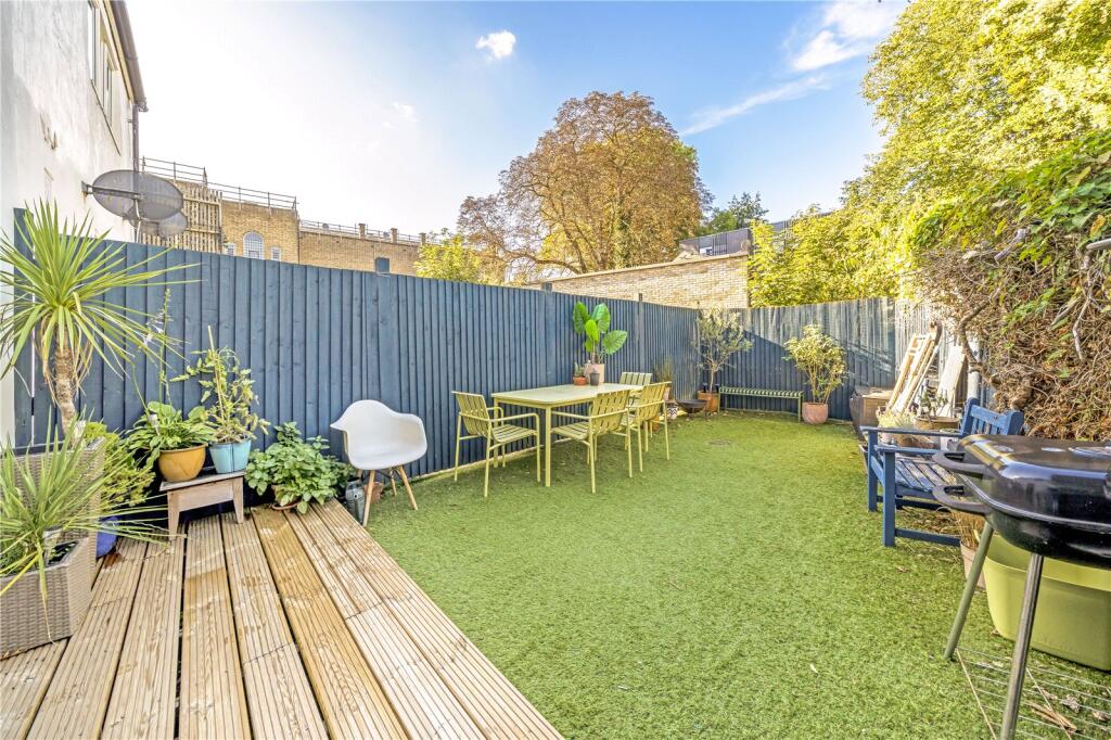 Main image of property: Lewisham Way, New Cross, London, SE14
