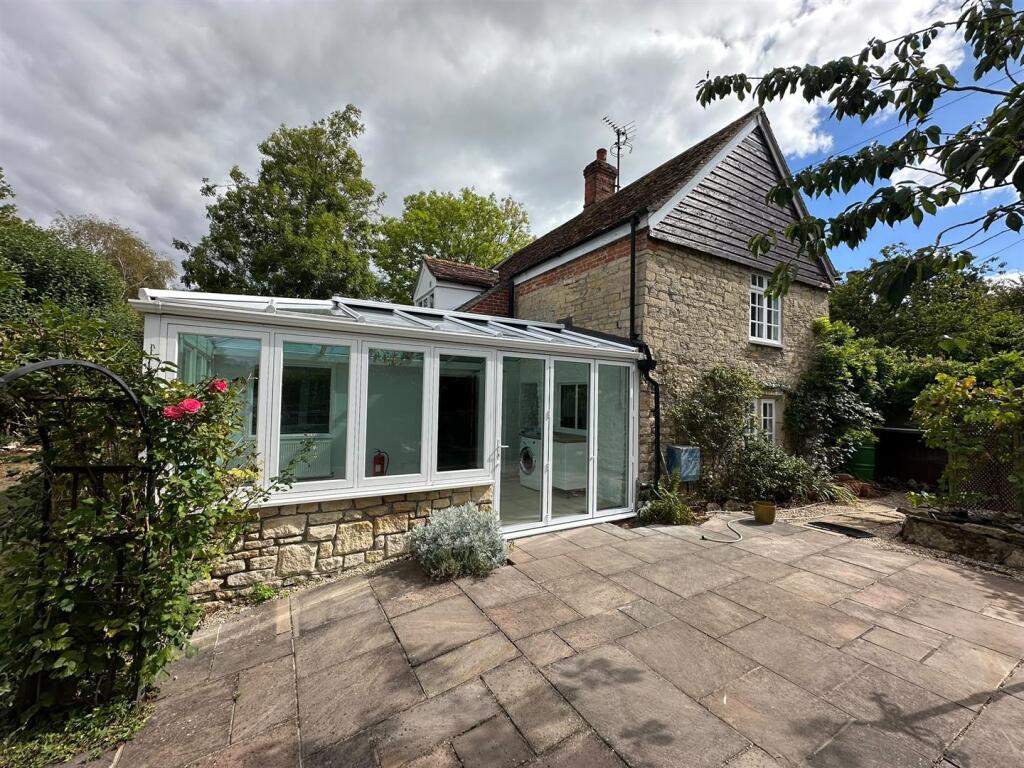 House in Dorchester - View 2