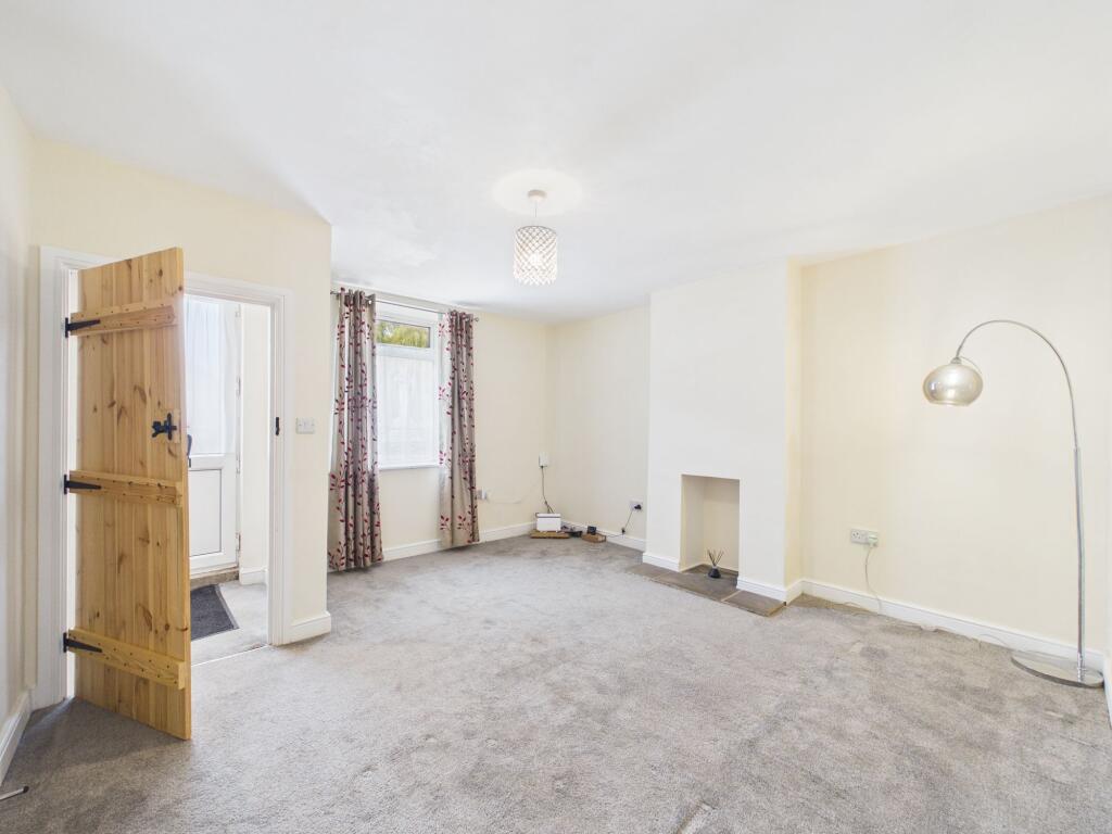 Front Street, Driffield, YO25 - View 3