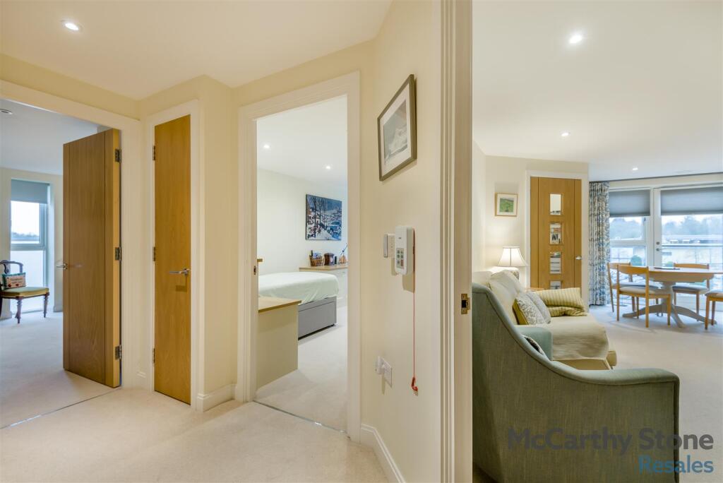 Apartment in Cotswold, Chesterton, Cirencester - More