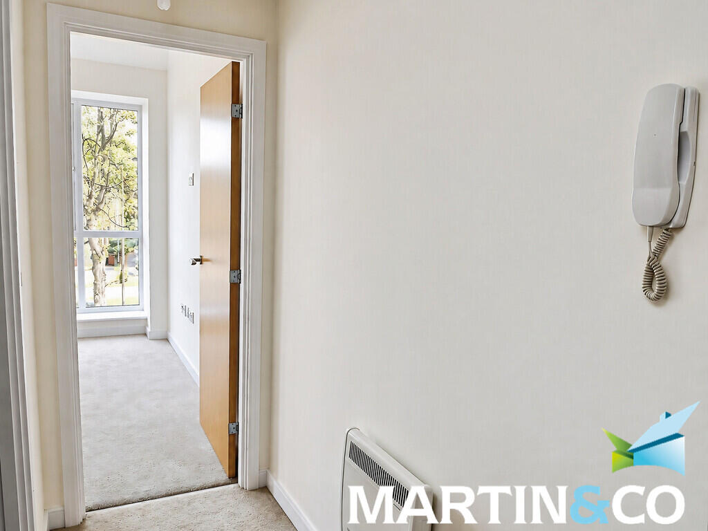 Apartment in Wakefield - More