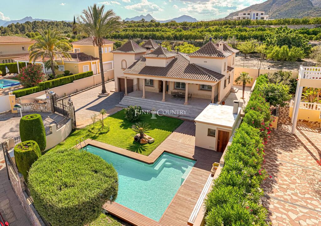 Main image of property: Valencia, Alicante, Beniarbeig