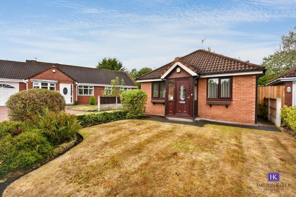 Main image of property: Ledyard Close, Old Hall, WA5
