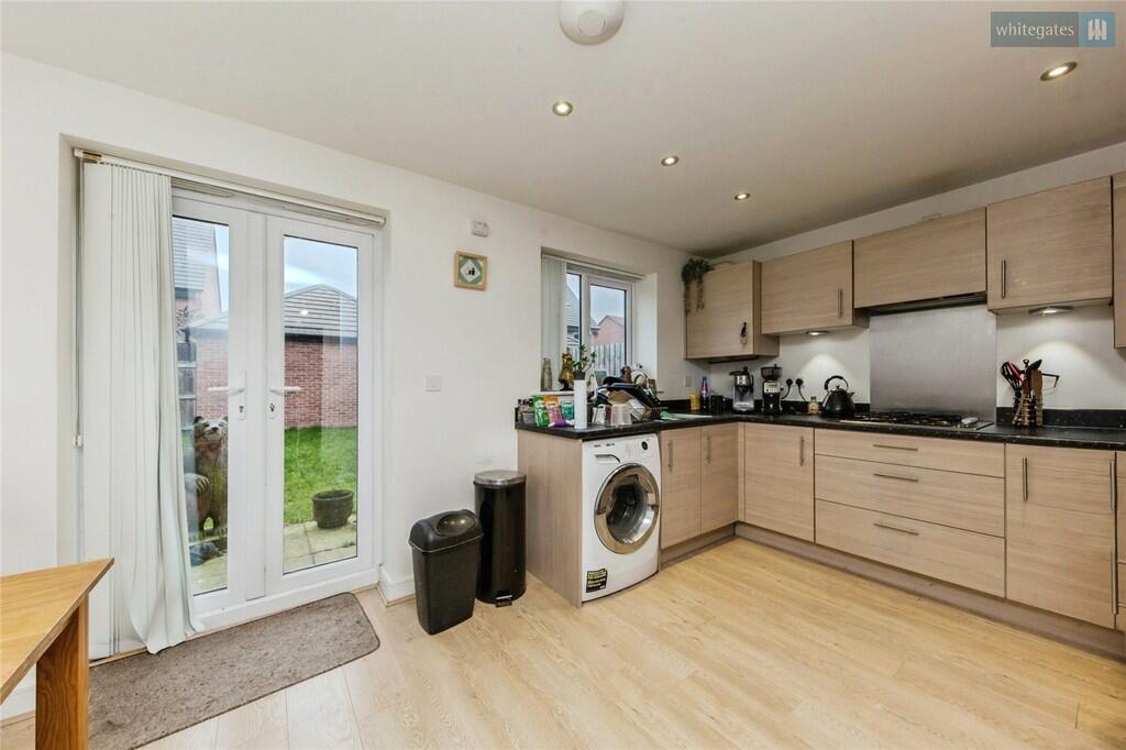 House in Nantwich, Kingsbourne - More