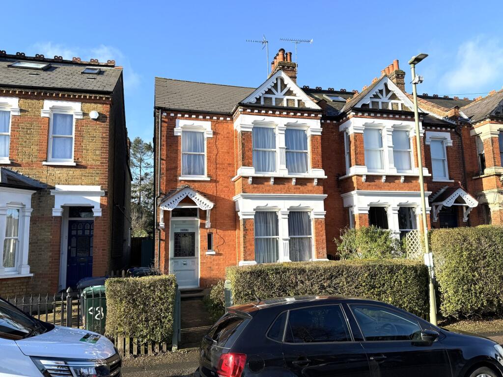 Main image of property: Crescent Road, Barnet, EN4