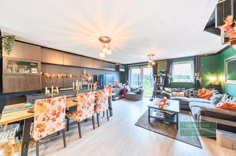 Main image of property: Sartoria Close, Grays, RM20 3BA