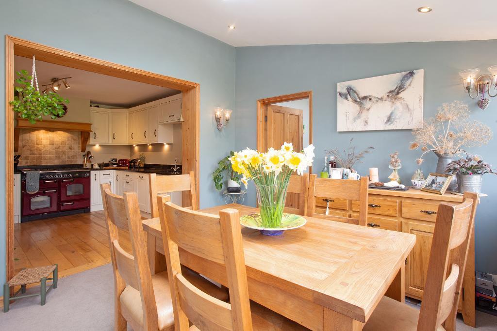 Hartley Road, Cranbrook, Kent, TN17 3QP photo 4