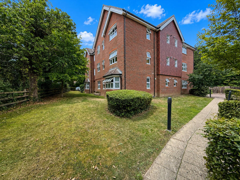 Main image of property: Jones Lane, Hythe, Southampton