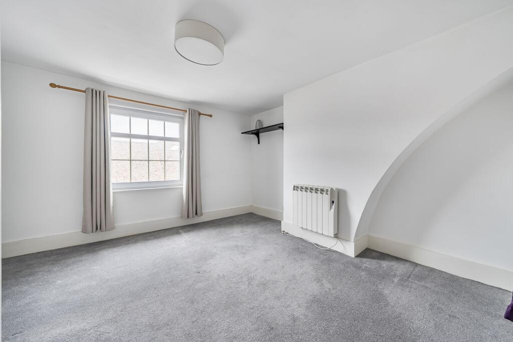 Apartment in Salisbury - View 5
