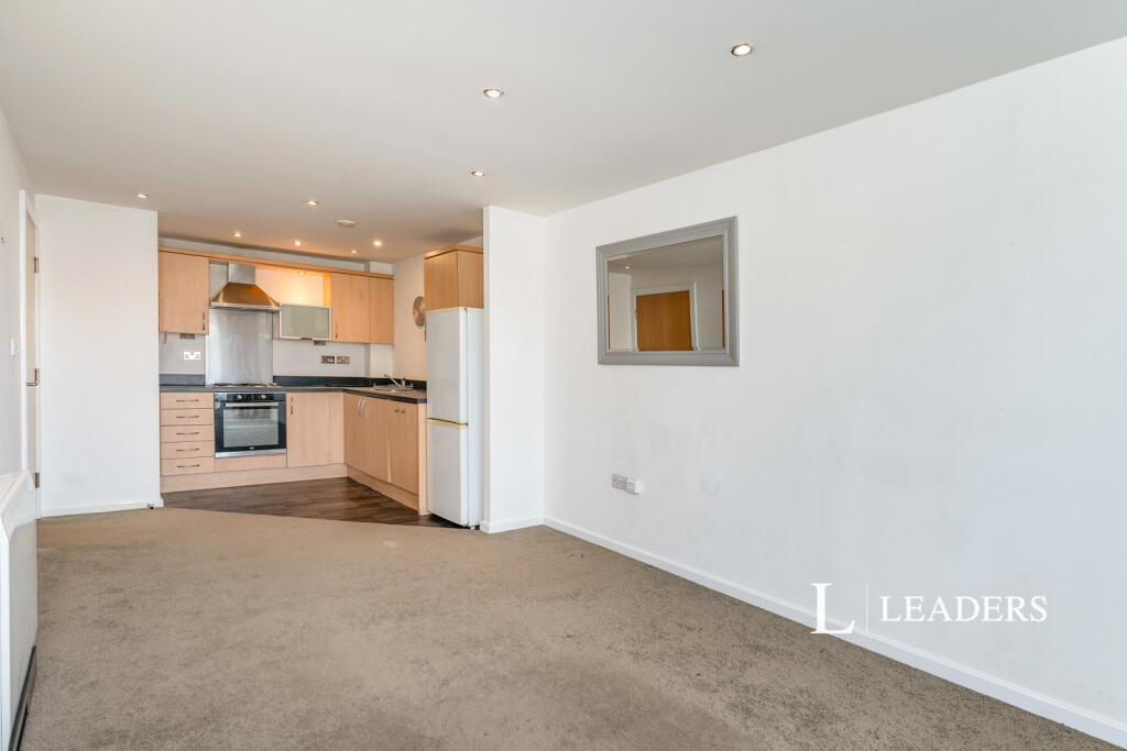 Apartment in Chester - View 3