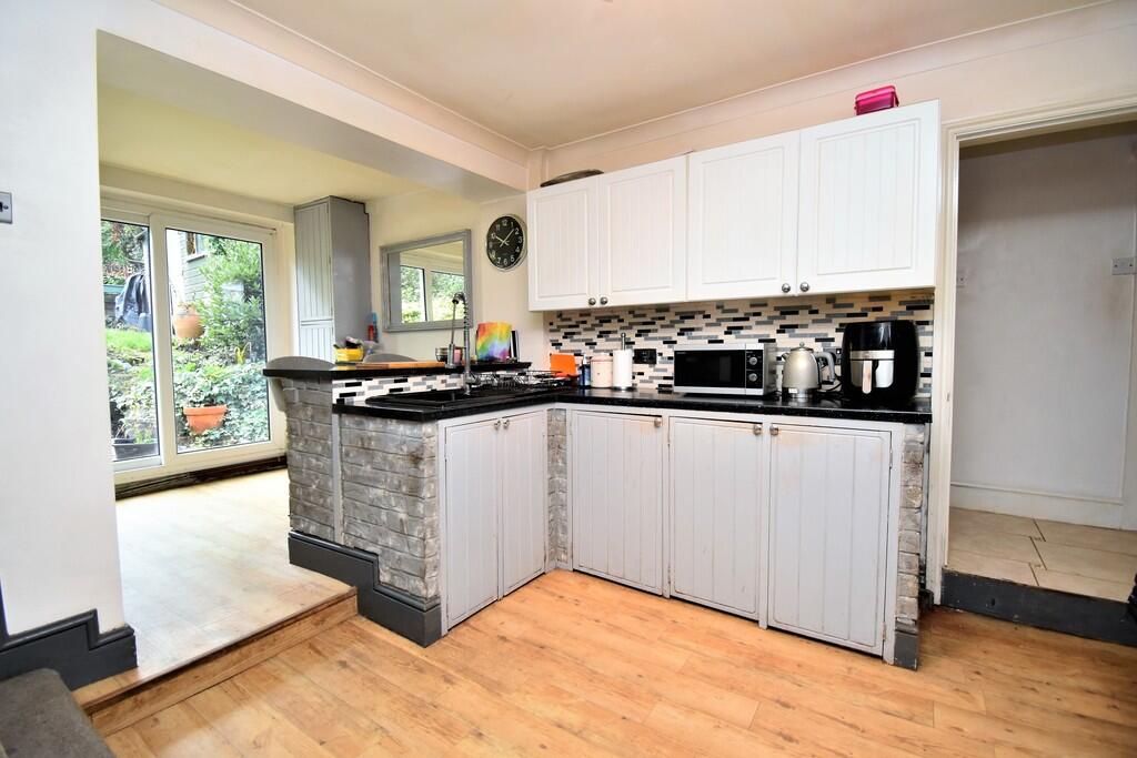 Pye Corner, Gilston, Harlow photo 2