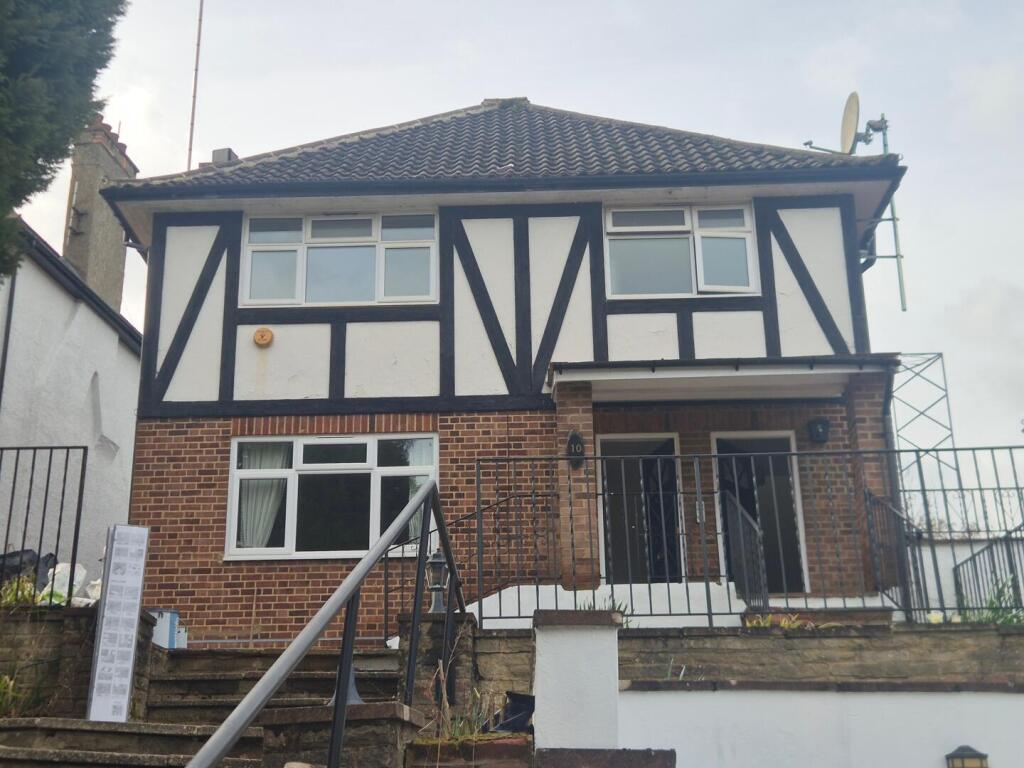Main image of property: Lyonsdown Road, New Barnet, Barnet