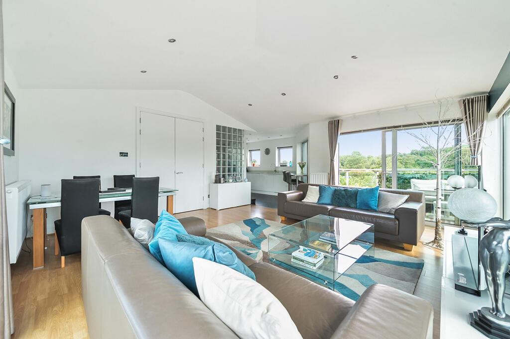 Main image of property: London Road, Brighton, BN1