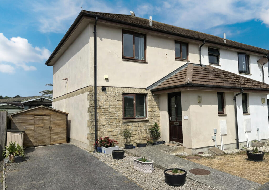 Main image of property: Gwel Lewern, Eastern Green, Penzance, TR18 3AX