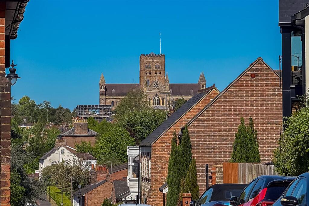 Old London Road, St. Albans – pohled 2