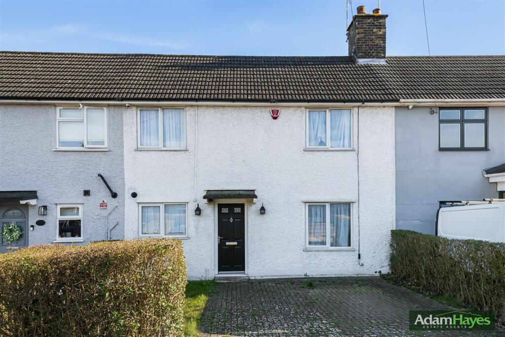 Main image of property: Summers Lane, North Finchley, N12