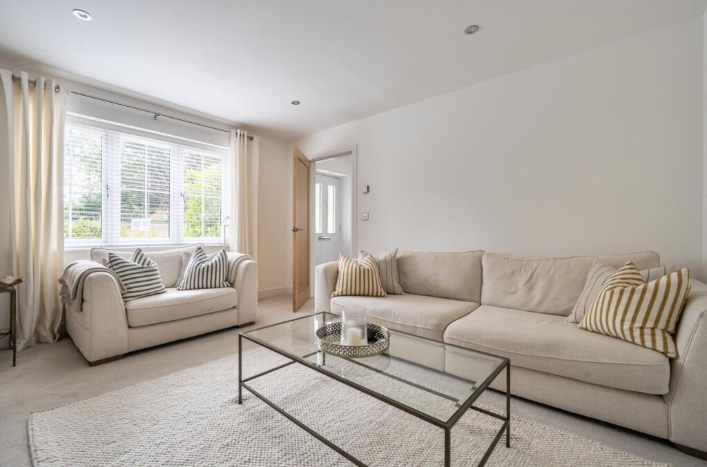 House in Portsmouth - View 4
