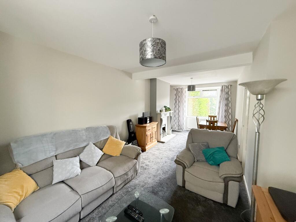 House in Newport - View 5