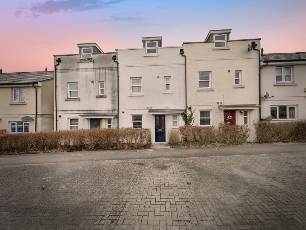 Main image of property: Joyford Passage, Cheltenham, GL52