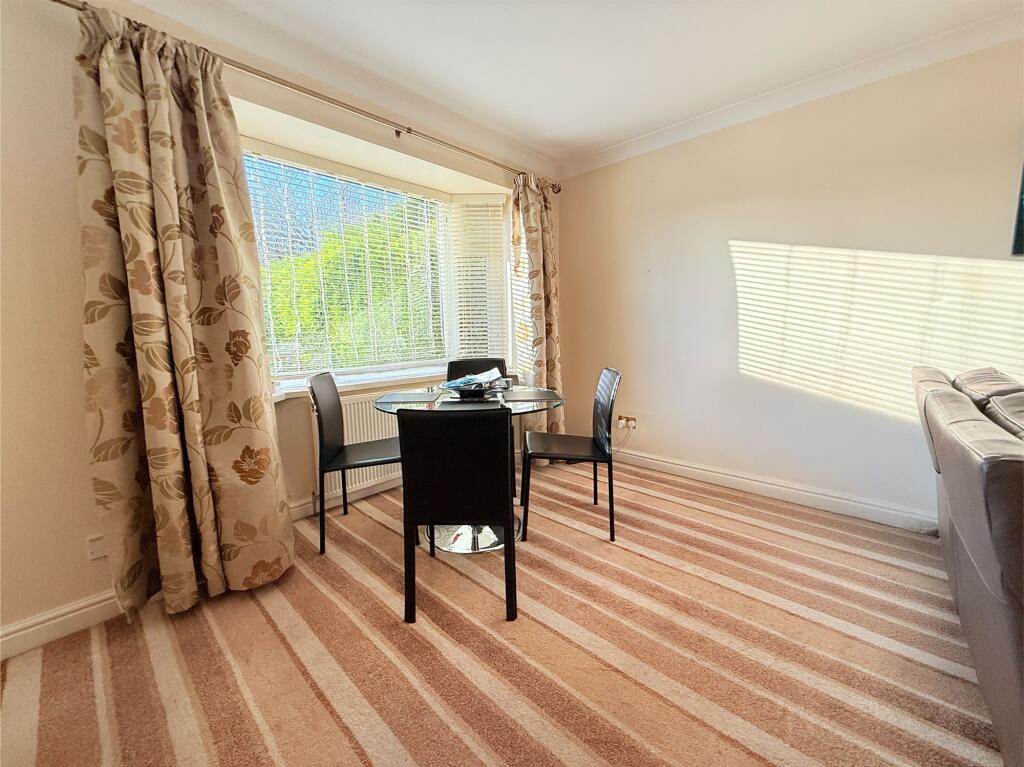 Far Richard Close, Ossett, WF5 photo 2