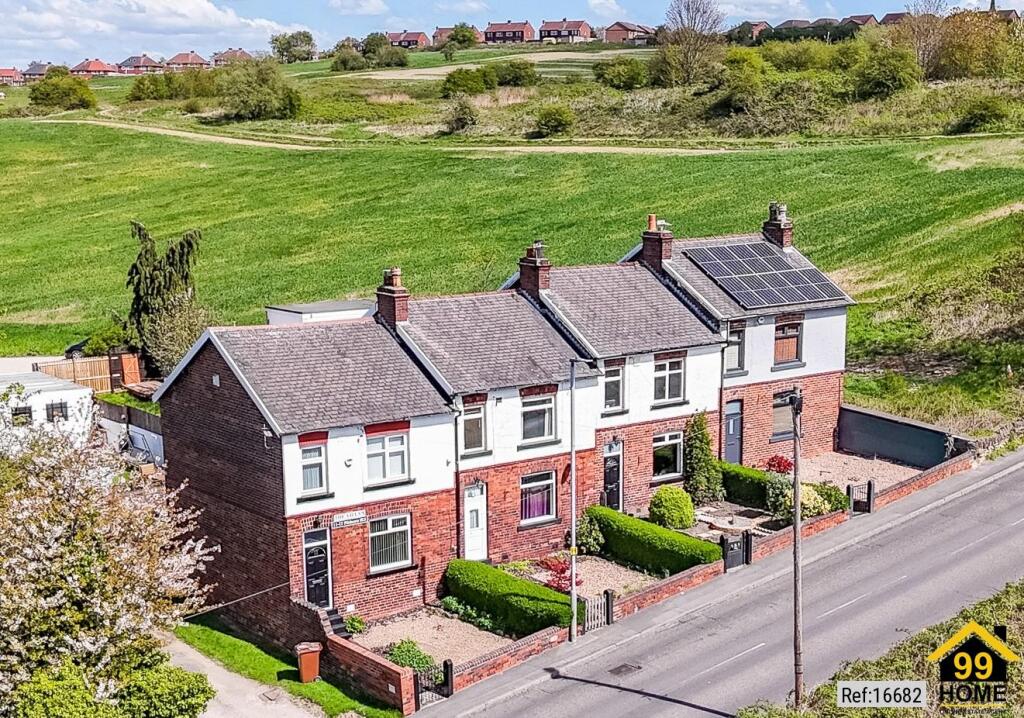 Main image of property: Pildacre Hill, Ossett, West Yorkshire, WF12