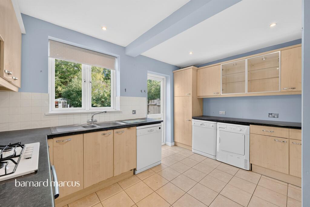 House in Kingston upon Thames - View 5
