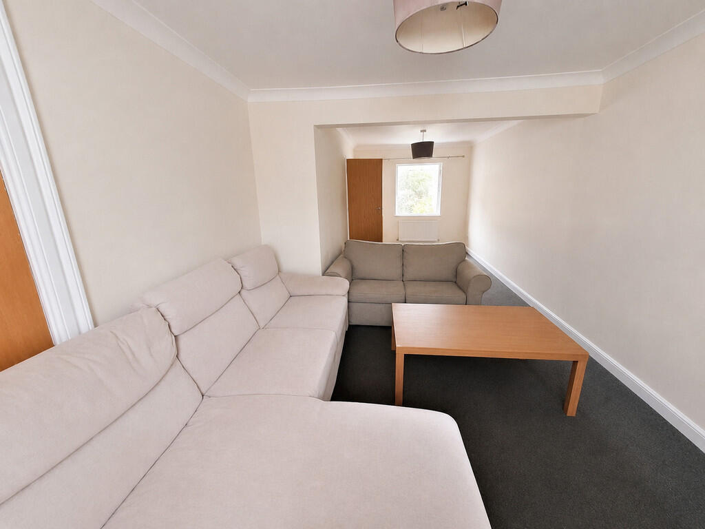 House in Gosport, Camdentown - View 3