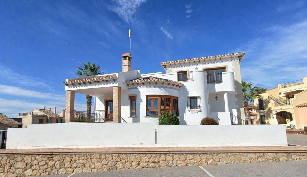 Main image of property: Valencia, Alicante, Algorfa