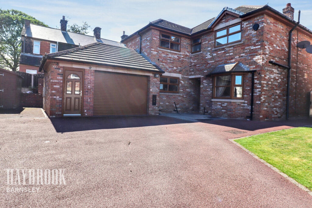 4-bed detached on 1 Intake Gardens, £450,000