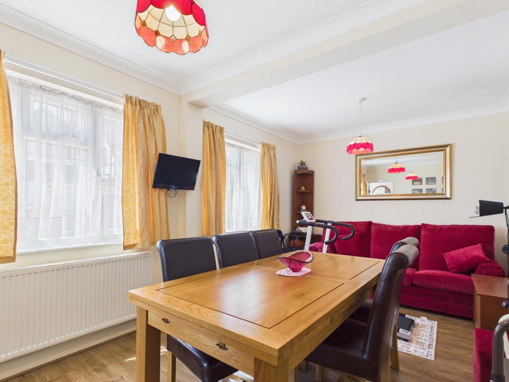 House in Portsmouth - View 4