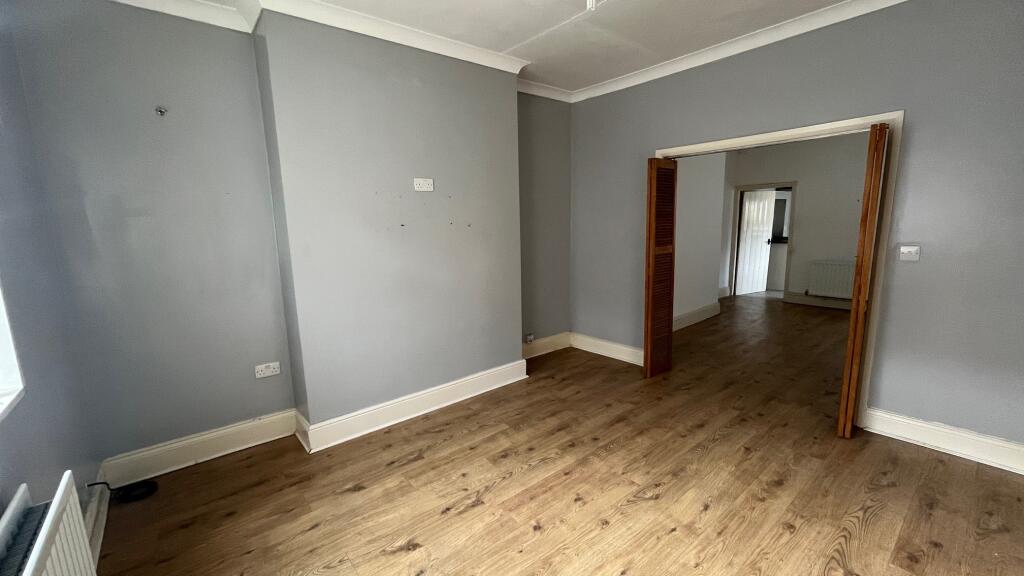 House in Durham - View 3