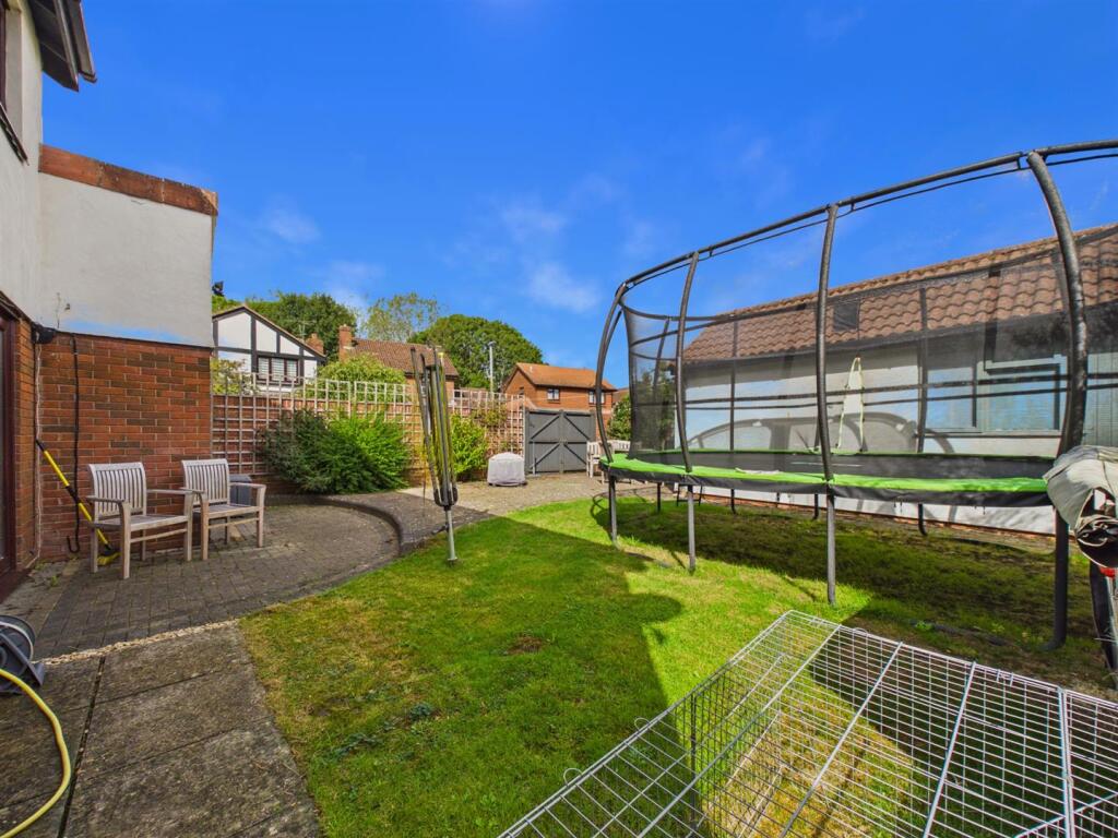 House in Swindon - View 2