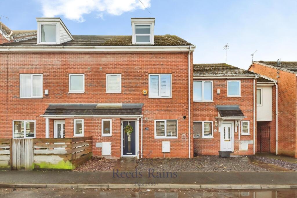 4-bed terraced on Ravenhead Road, St. Helens, Merseyside, WA10, £210,000
