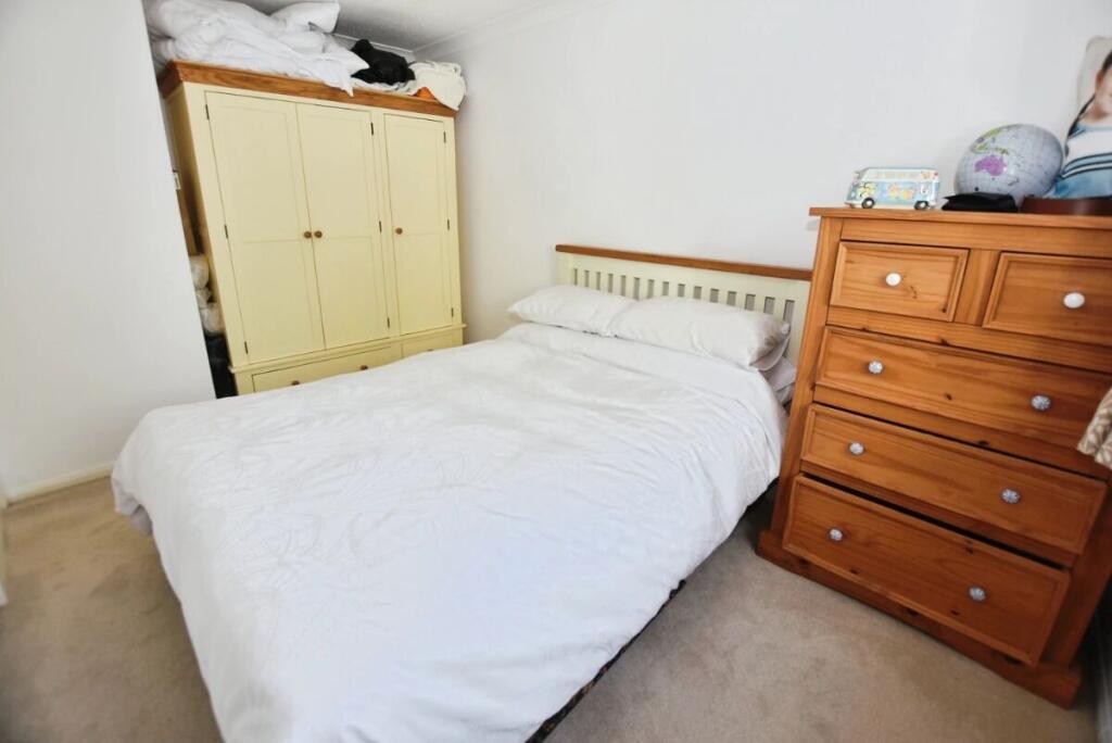 House in Teignbridge, Mile End, Newton Abbot - More