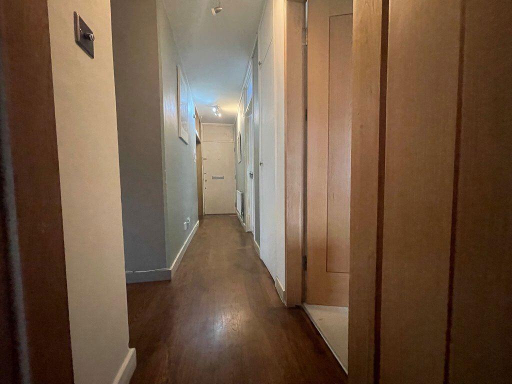Apartment in London - View 2