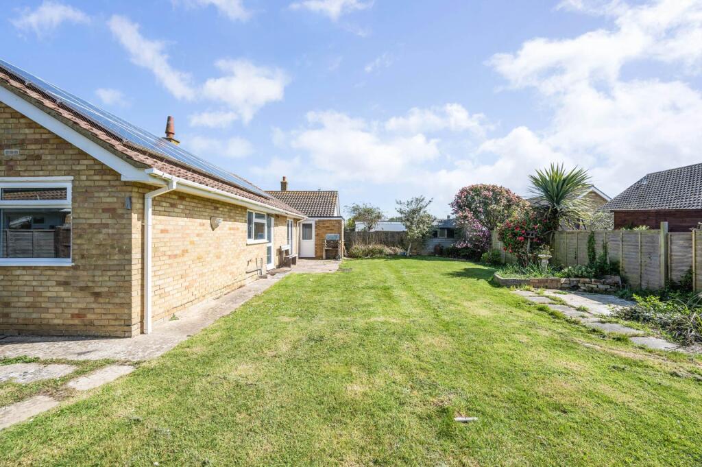 Main image of property: Grayswood Avenue, Bracklesham Bay, West Sussex, PO20
