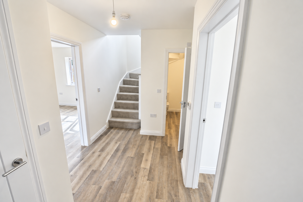 Field View,Brackley,NN13 6BL photo 4