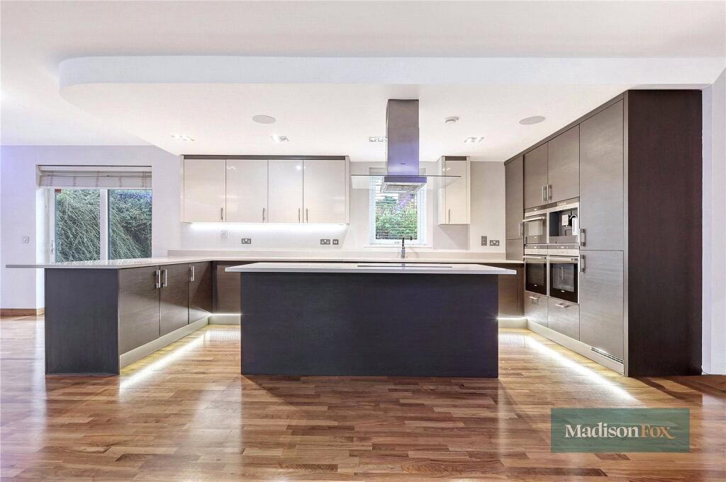 Hainault Road, Chigwell, Essex, IG7 photo 5
