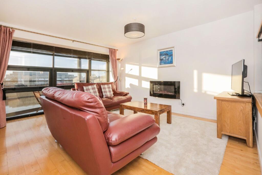 Apartment in Glasgow - View 4