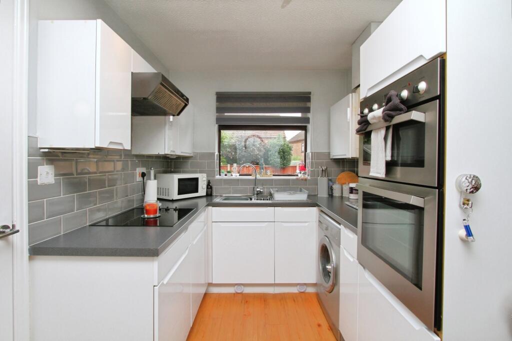 Fanshaw Road, SHEFFIELD, South Yorkshire, S21 photo 2