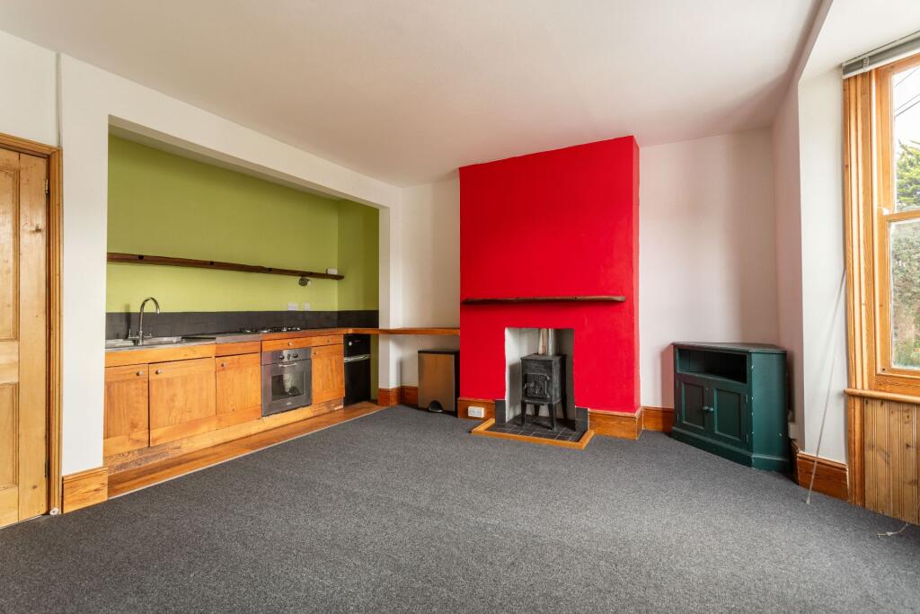 Apartment in Brighton, Round Hill - View 2