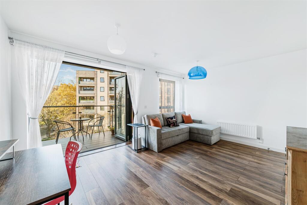 1-bed flat on Chaplin House,All Saints Road, Acton, £305,000