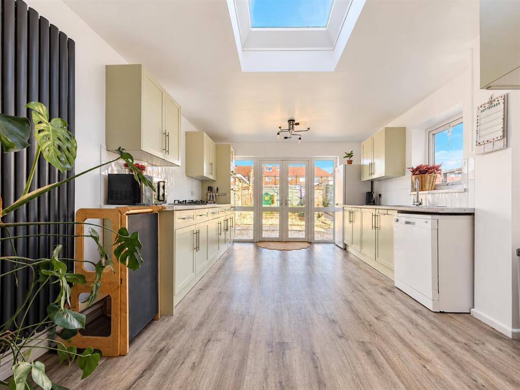 House in Portsmouth, Port Solent - View 3