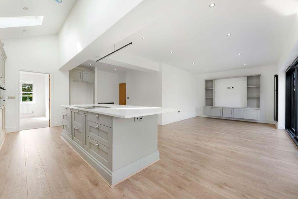 House in Widnes, Upton - View 4