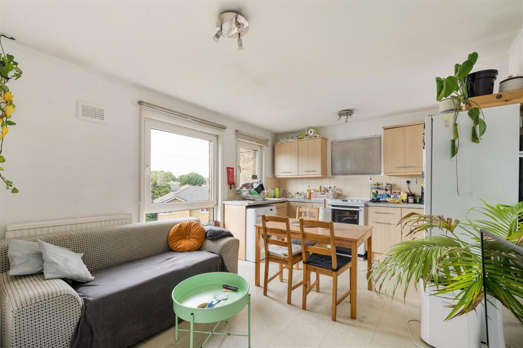 Apartment in London - View 2