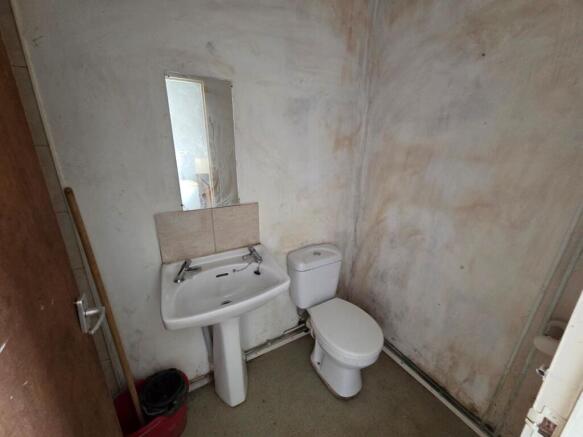 Flat 5