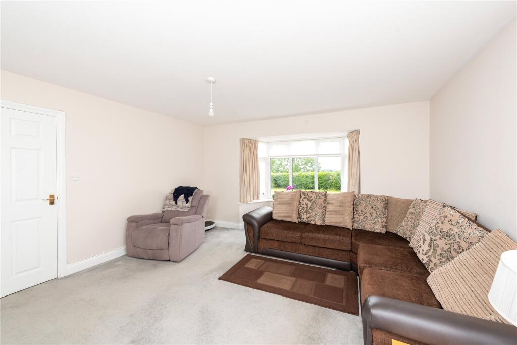 Wolverton Road, Castlethorpe, Milton Keynes, Buckinghamshire, MK19 - View 3