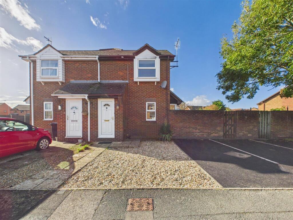 Main image of property: St. Johns Close, Evesham