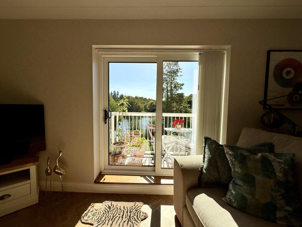Apartment in Guildford - View 2